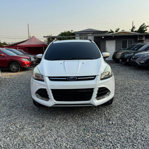 Ford Escape 2014  Titanium, recién ingresada