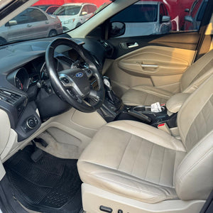 Ford Escape 2014  Titanium, recién ingresada