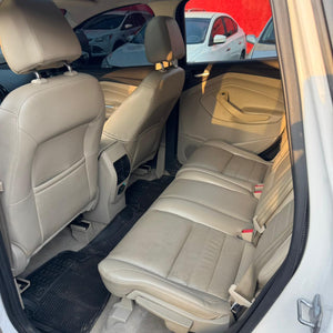 Ford Escape 2014  Titanium, recién ingresada