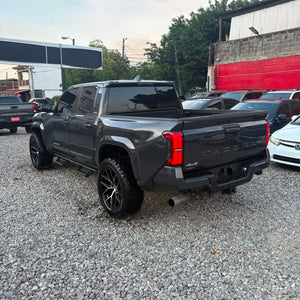 Toyota Tacoma 2024