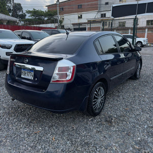 Nissan Sentra 2012