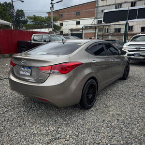 Hyundai Elantra 2013