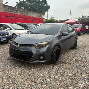 Toyota Corolla 2015
