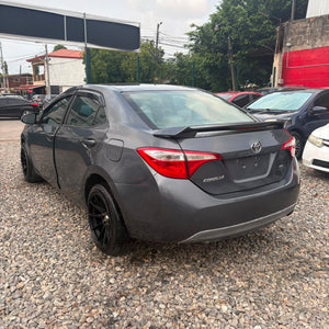 Toyota Corolla 2015