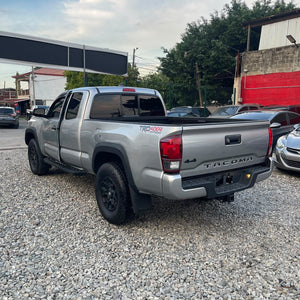 Toyota Tacoma 2019 4x4 recién ingresada